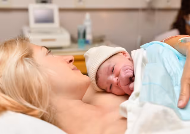 Se reposer à la maternité, nos bonnes raisons de limiter les visites