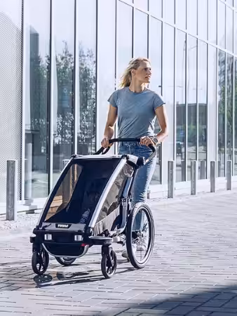 Crayon pour les yeux noir et or de NARS